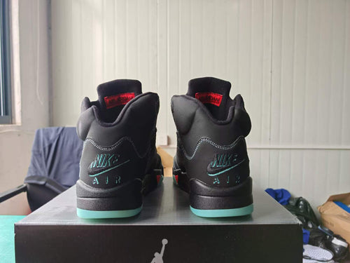 (Men's) Air Jordan 5 Retro "Halloween" (2026) [HQ7978-001]