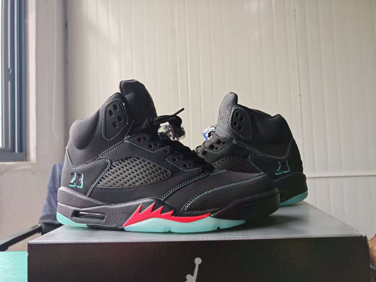(Men's) Air Jordan 5 Retro "Halloween" (2026) [HQ7978-001]