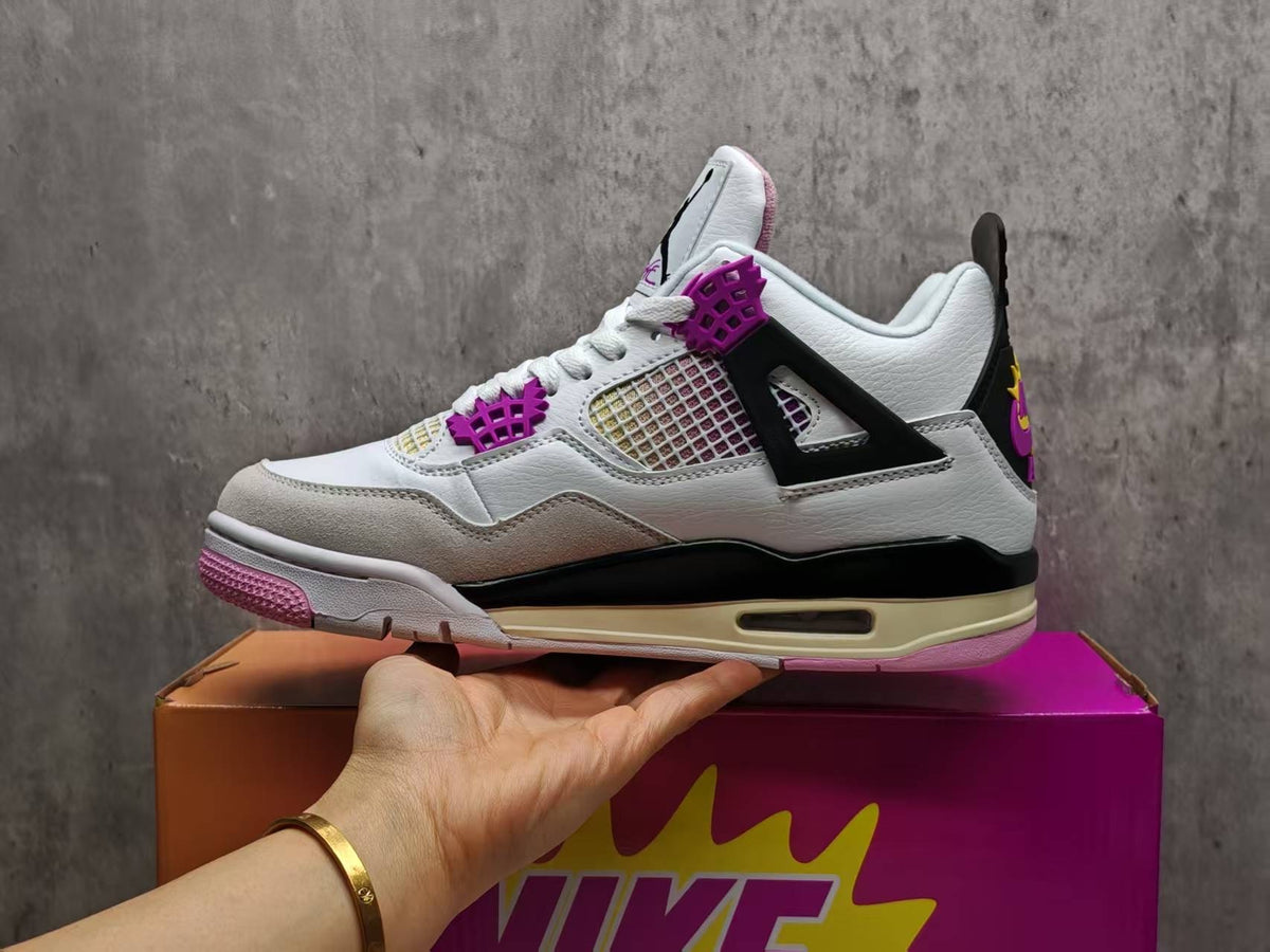 Air Jordan 4 Retro "Comic"
